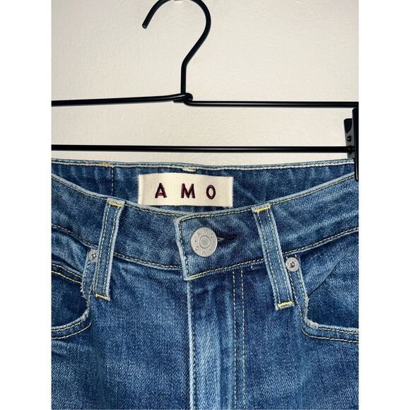 Women’s AMO Denim Bella Straight Leg Jeans in Peaceful 23 - Picture 3 of 5